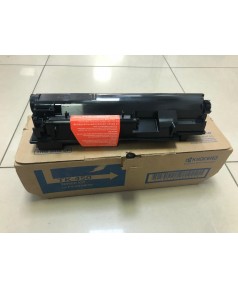 TK-450 / 1T02J50EU0 уцененный тонер-карт...